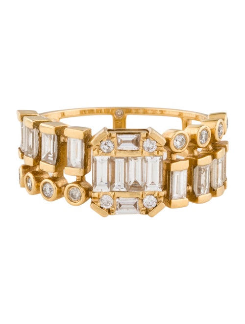 SHAY 18K Diamond Illusion Center Dot-Dash Band