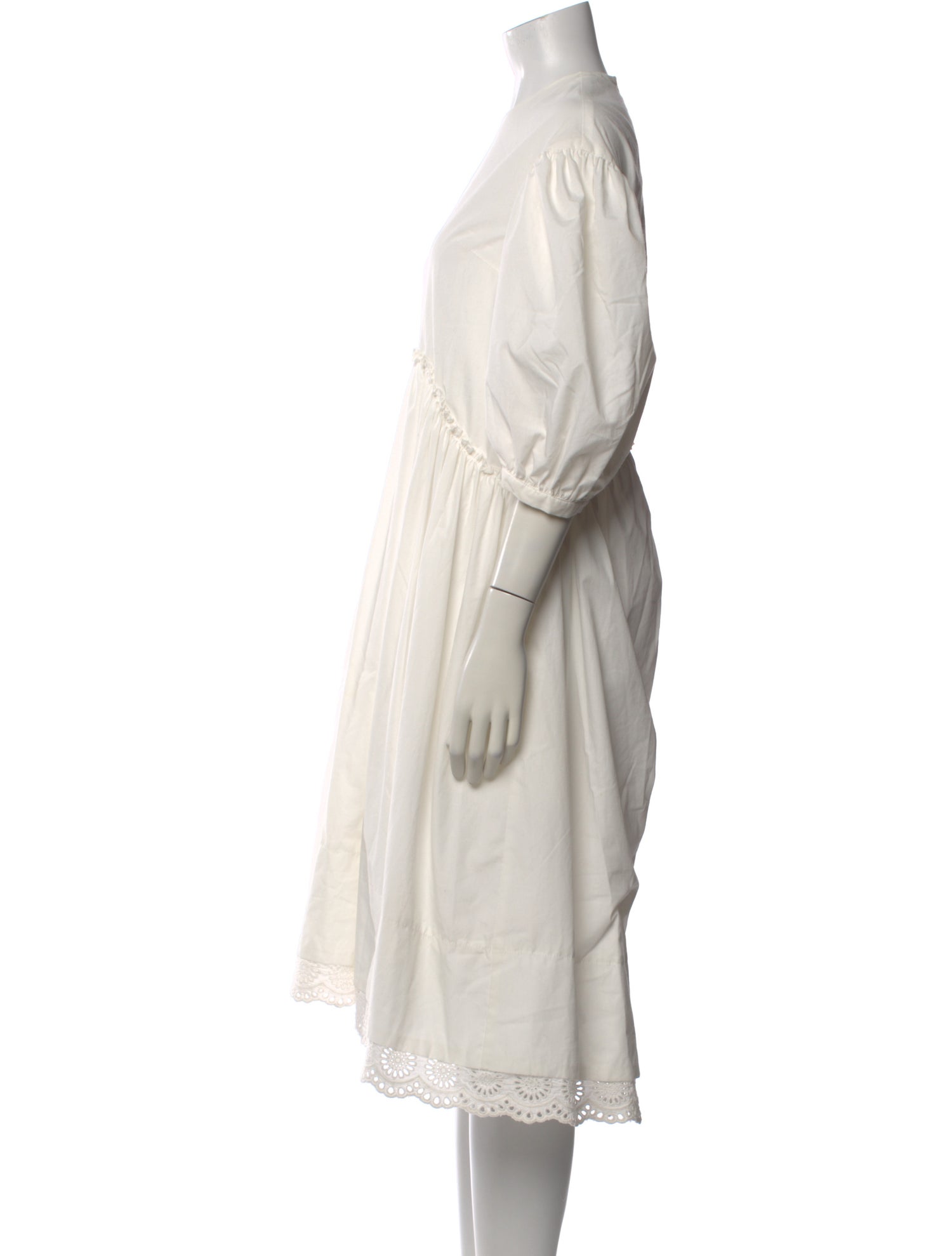 simone rocha white dress Pressed Rosette Tapered Back Flounce A folded rosette appliqu adorns the waist Simone Rocha Short Sailor Collar