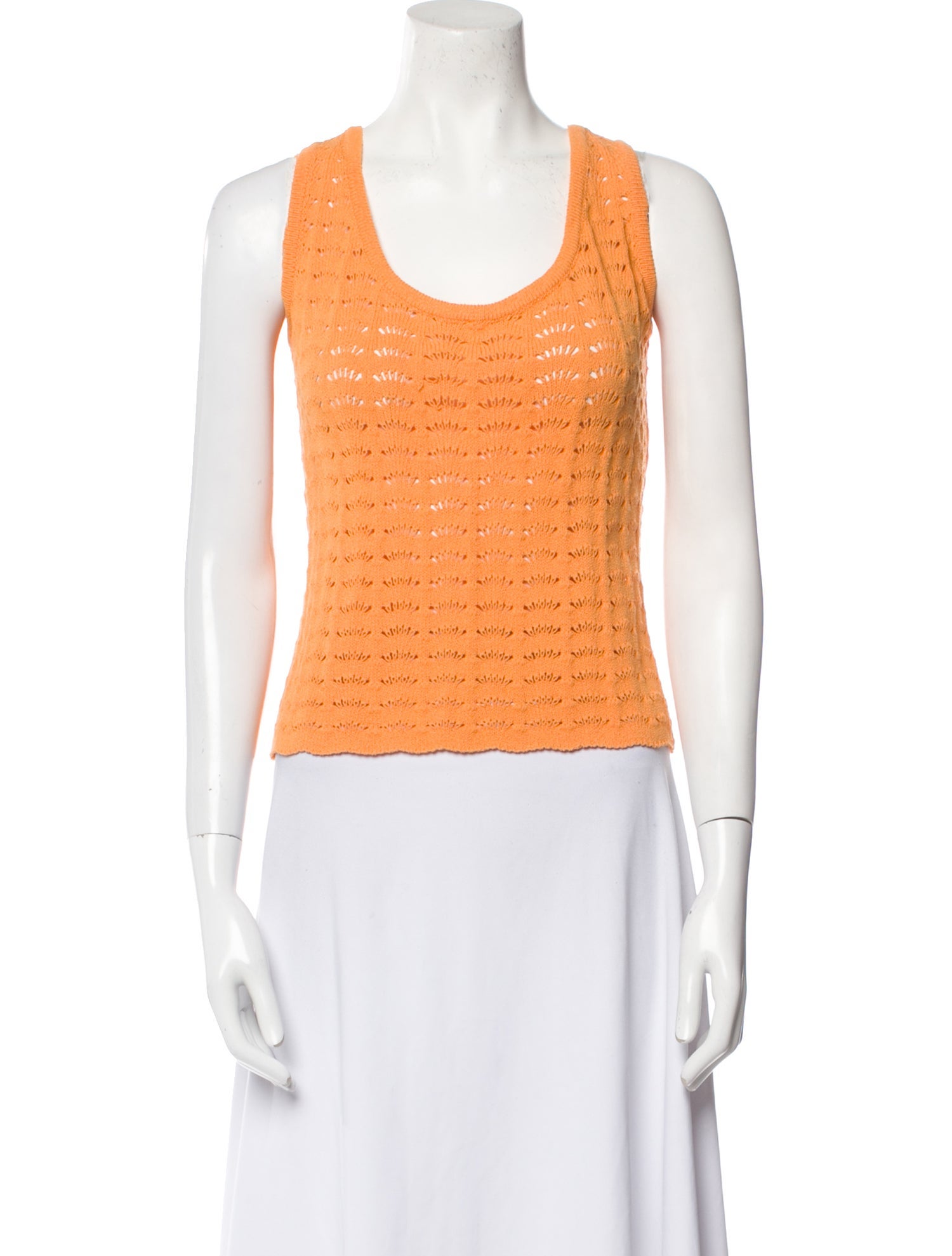 St. John Collection Scoop Neck Sleeveless Top