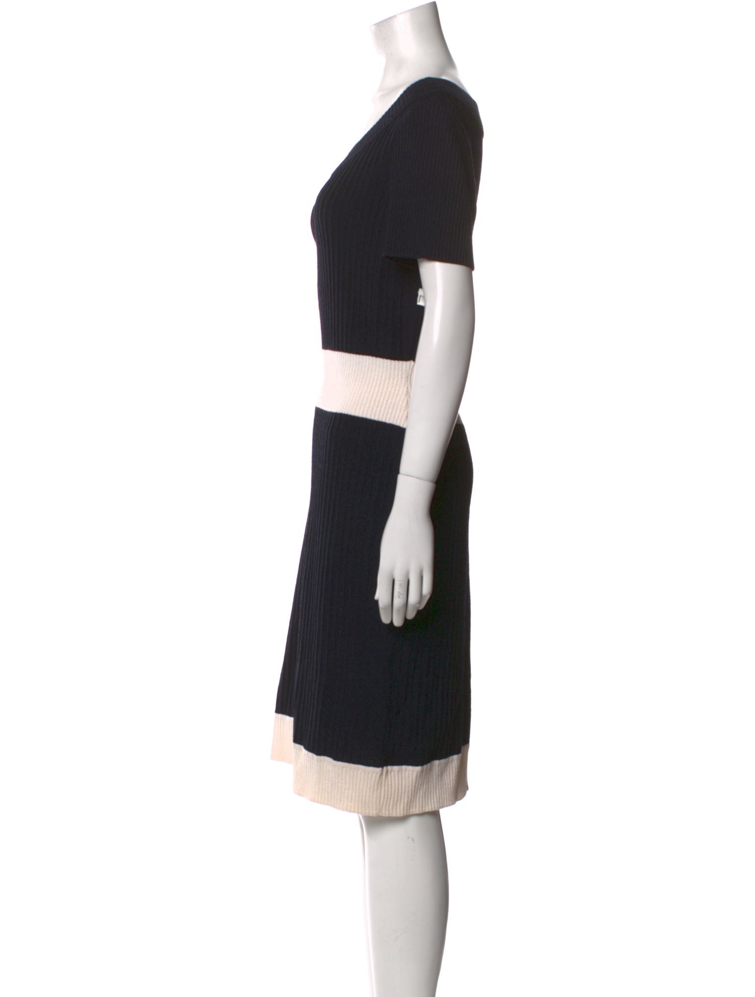 St. John Collection Wool Knee-Length Dress