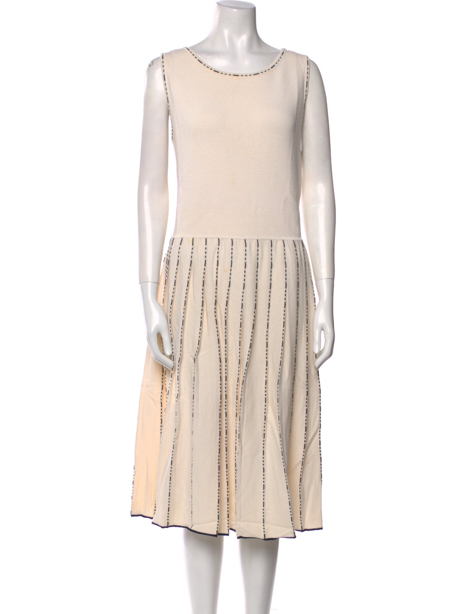 St. John Collection Wool Midi Length Dress