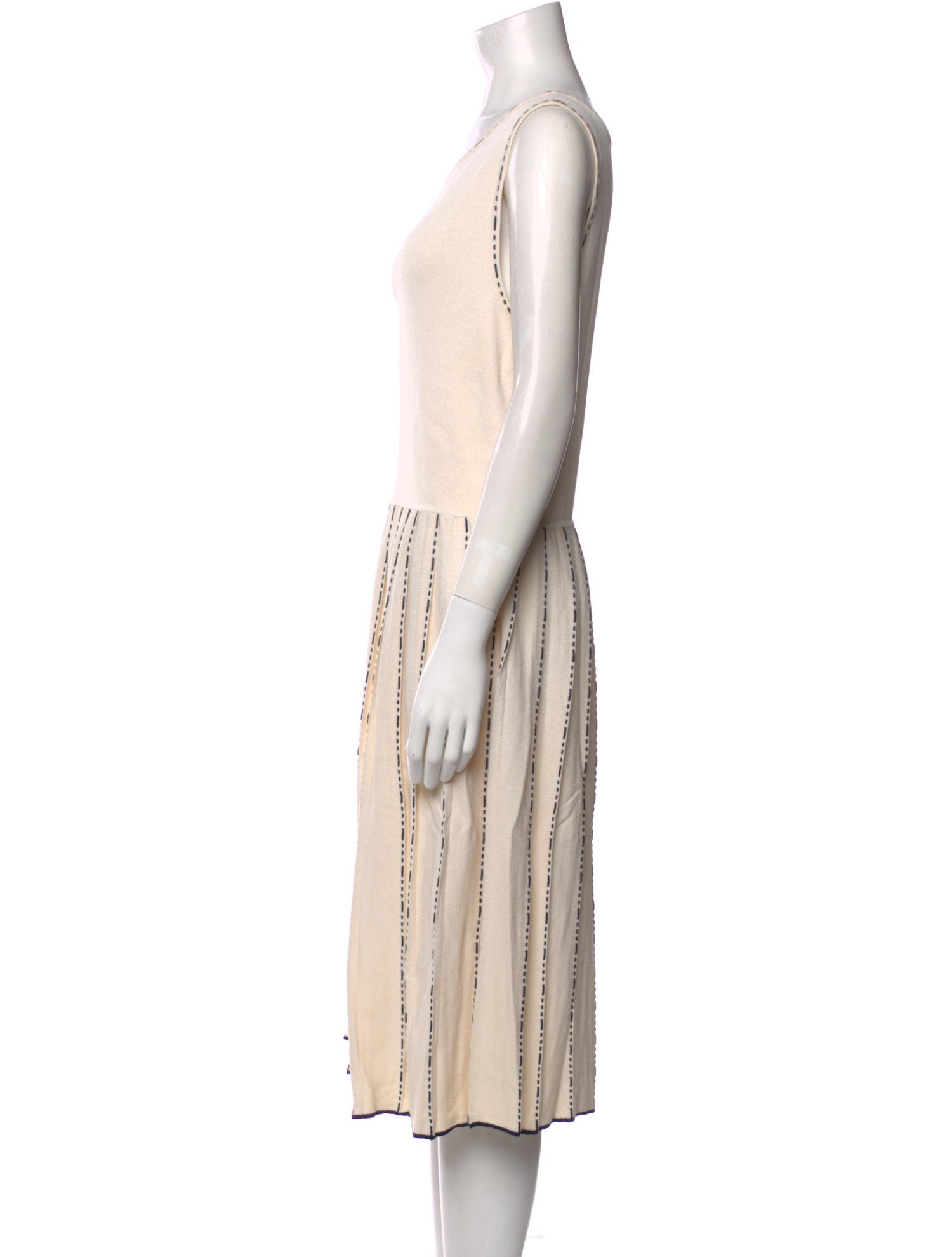 St. John Collection Wool Midi Length Dress