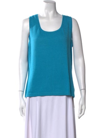 St. John Collection Wool Scoop Neck Top