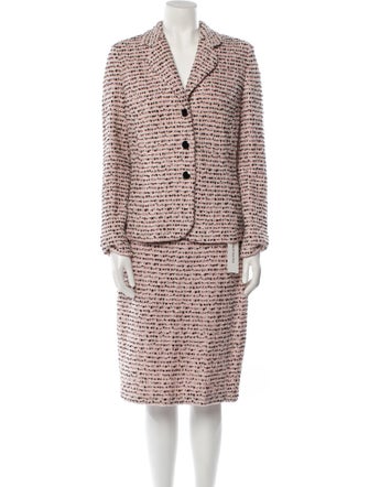 St. John Collection Tweed Pattern Embroidered Accent Skirt Suit