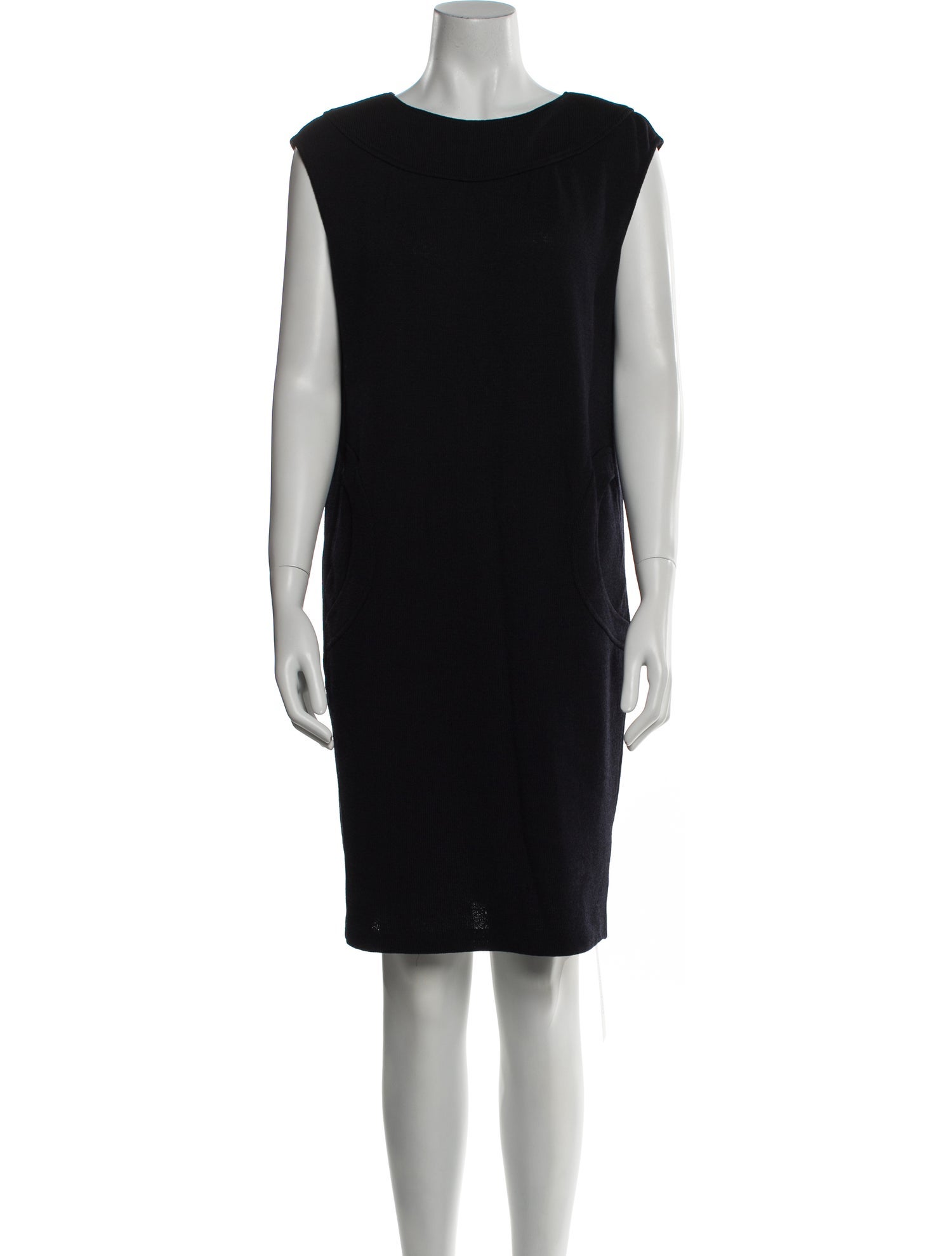 St. John Collection Bateau Neckline Knee-Length Dress