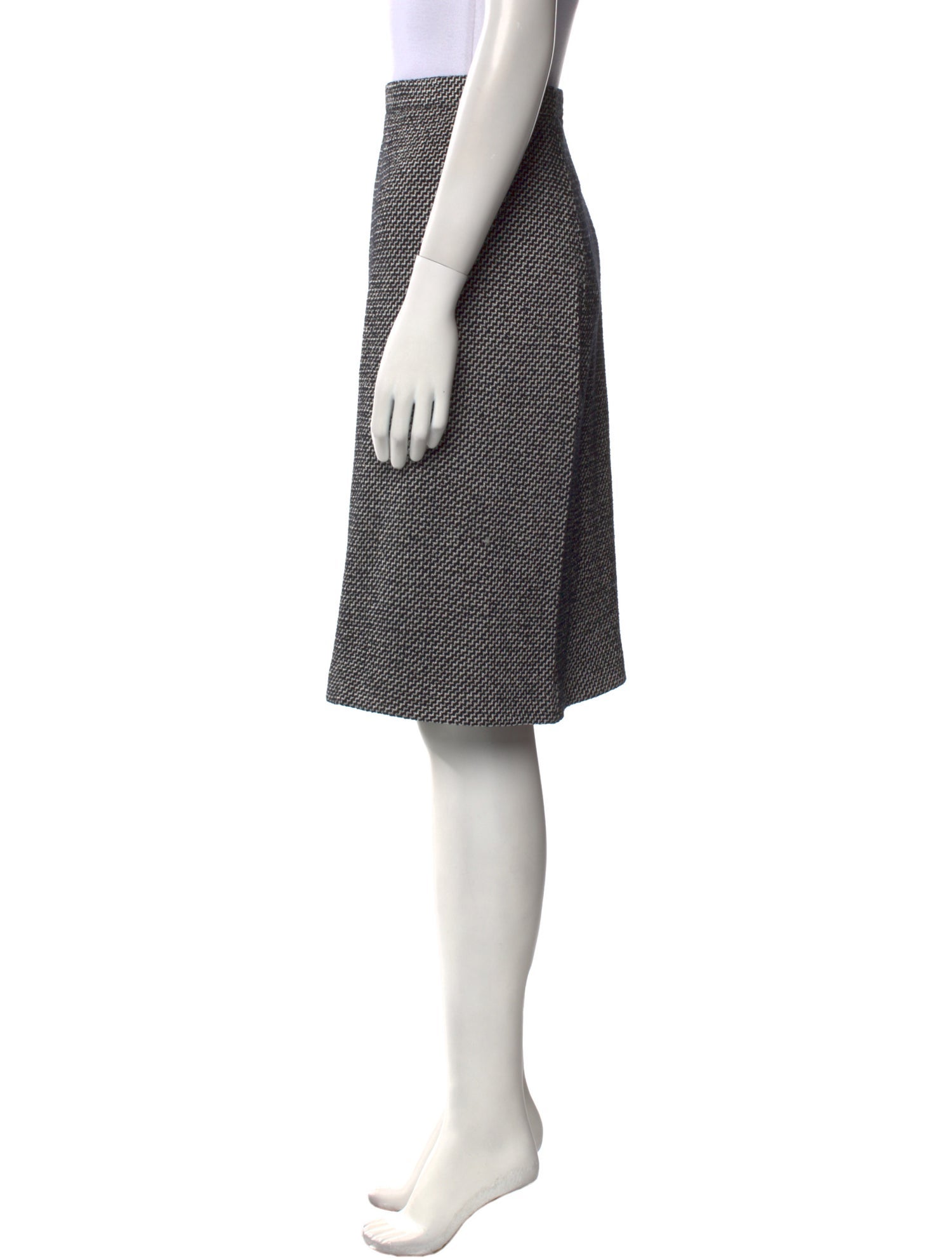St. John Collection Houndstooth Print Knee-Length Skirt