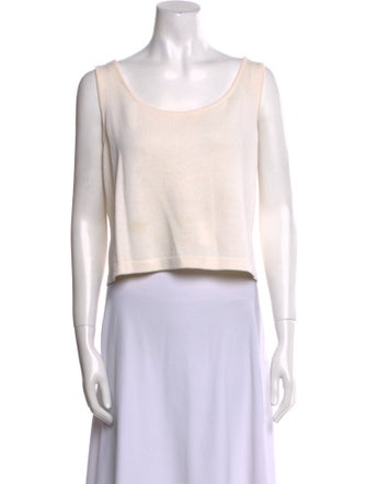 St. John Collection Scoop Neck Sleeveless Crop Top