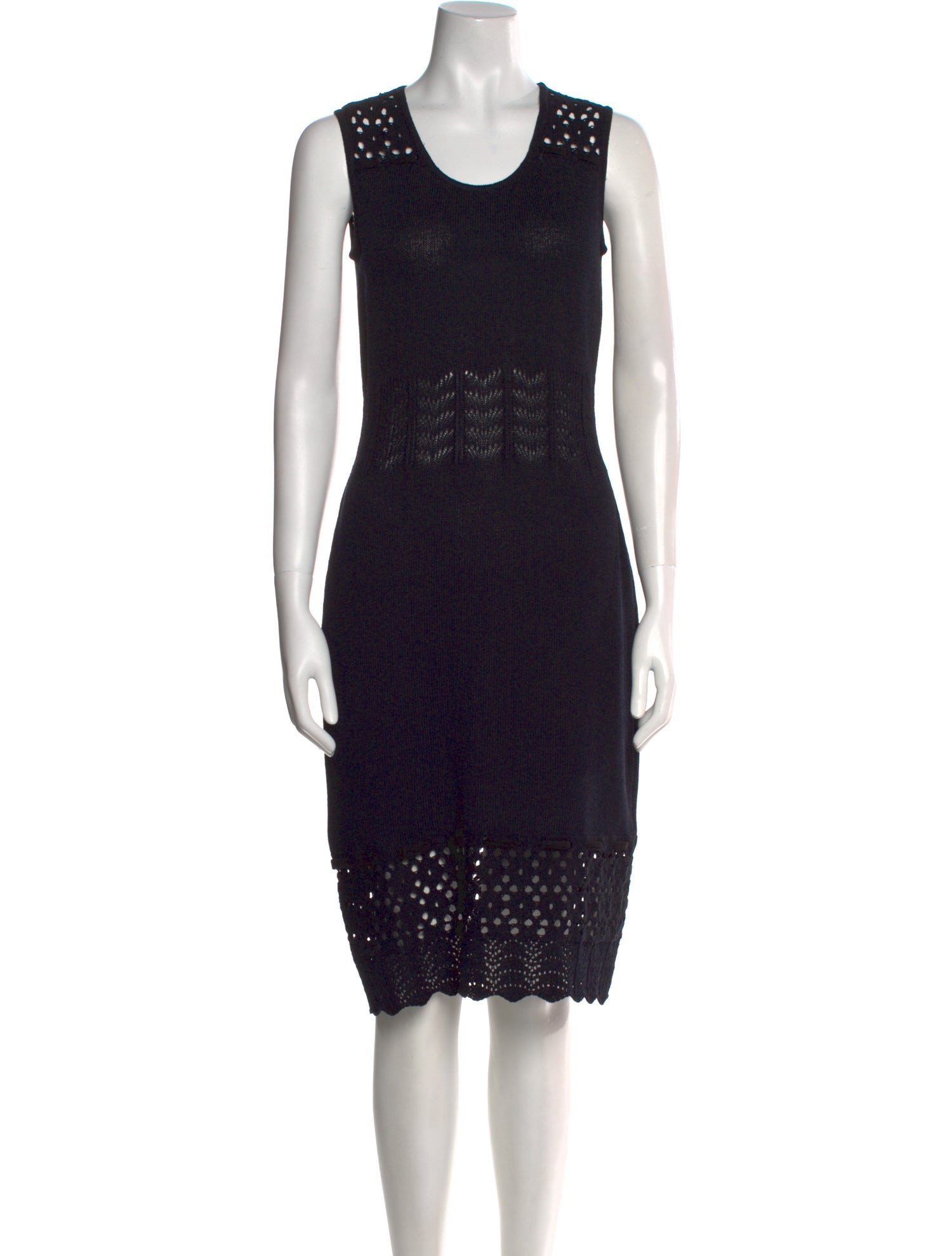 St. John Collection Scoop Neck Knee-Length Dress