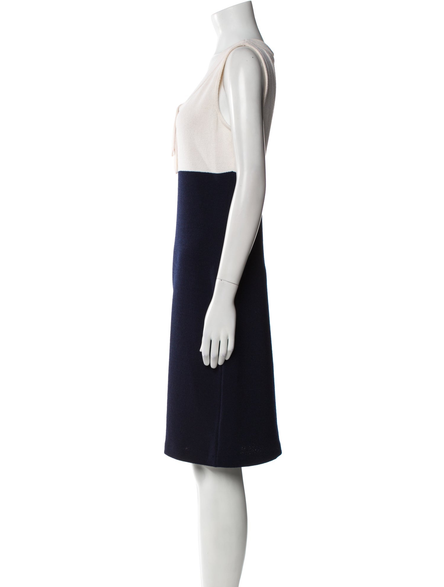 St. John Collection Wool Knee-Length Dress