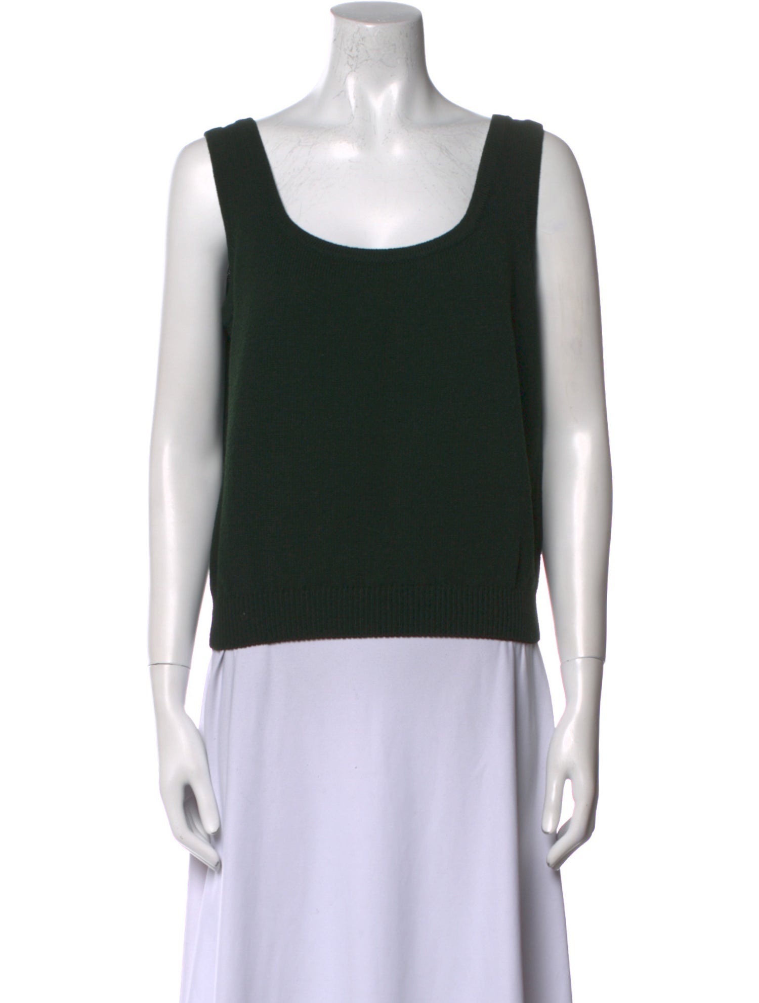 St. John Collection Scoop Neck Sleeveless Top
