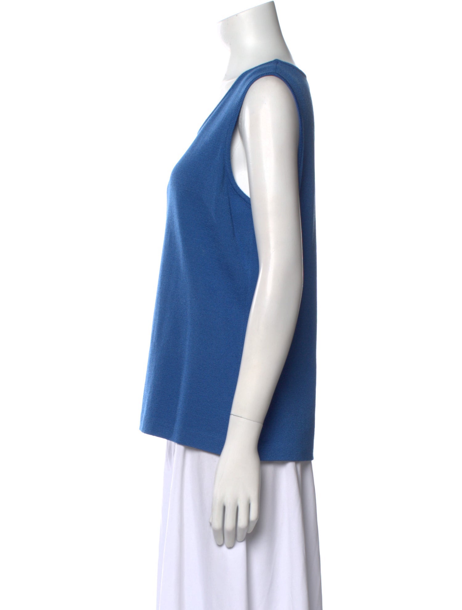 St. John Collection Wool Scoop Neck Top