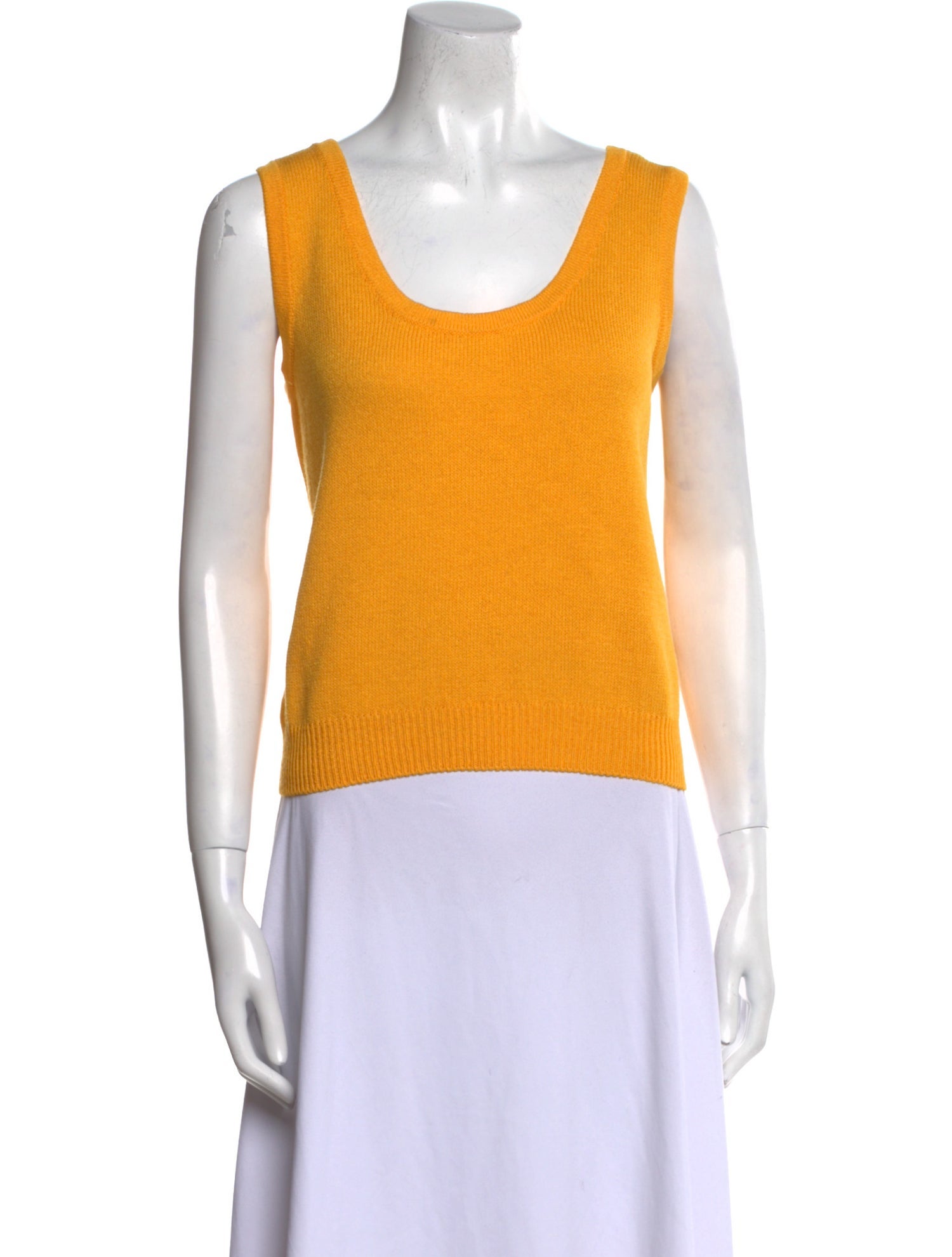St. John Collection Scoop Neck Sleeveless Top