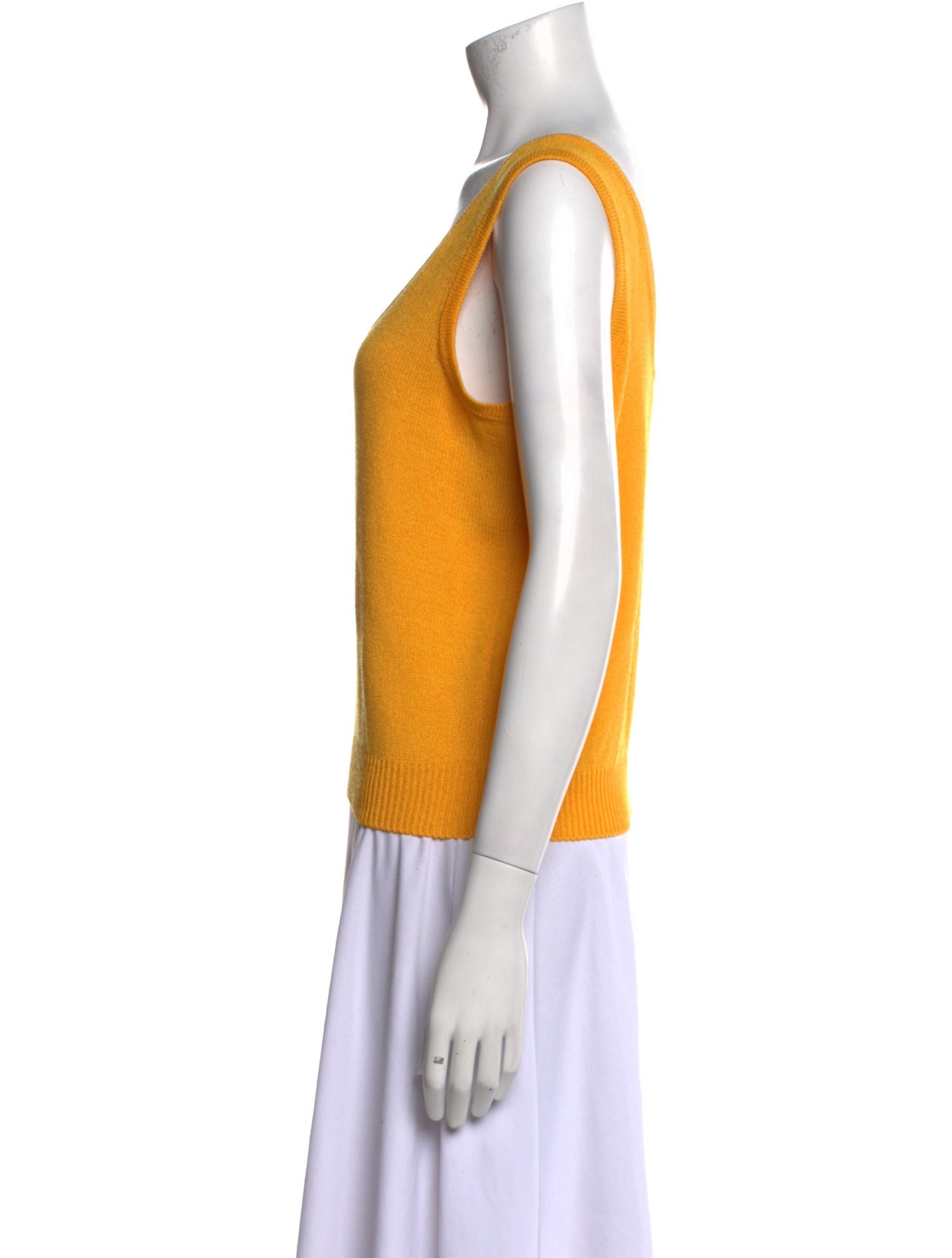 St. John Collection Scoop Neck Sleeveless Top