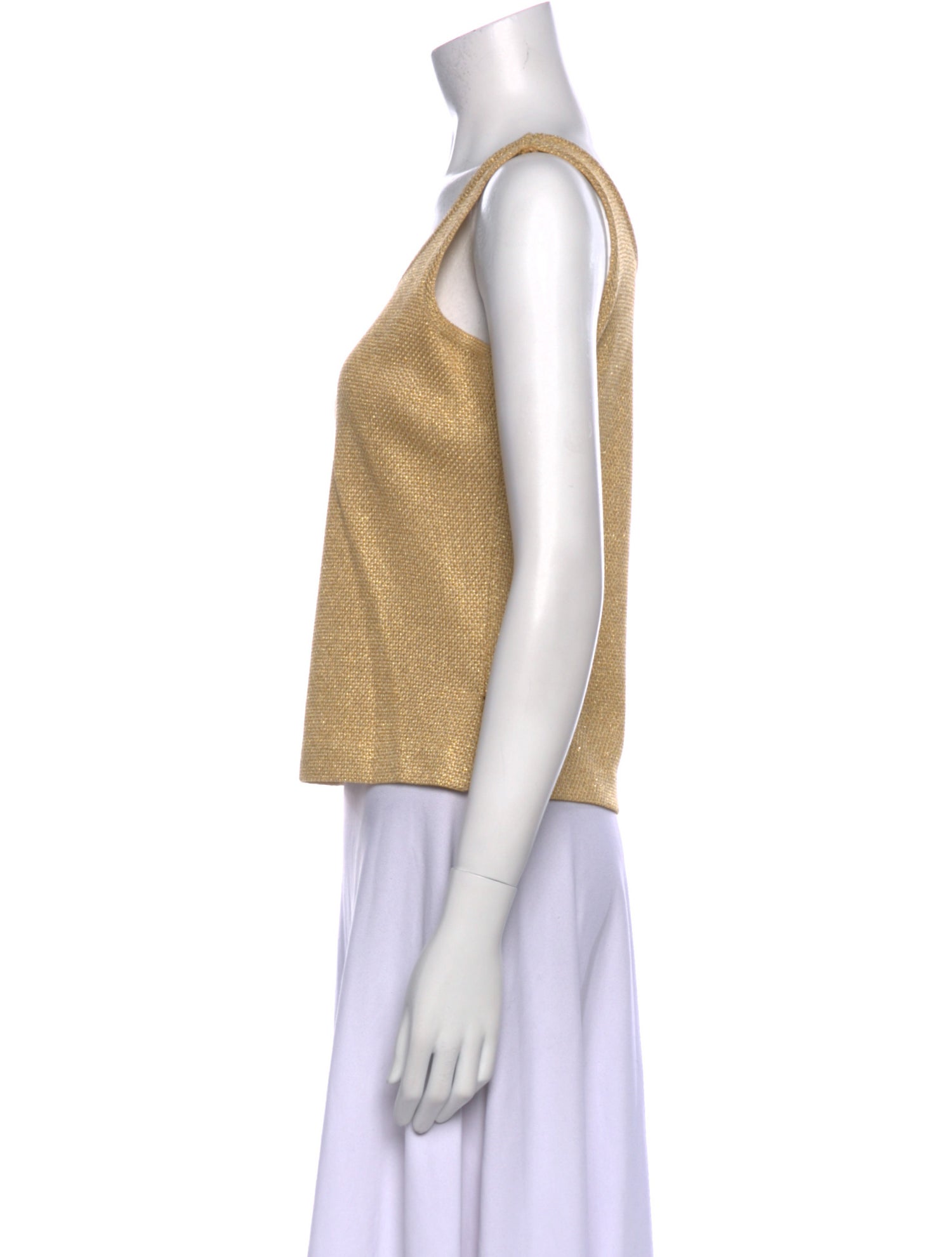 St. John Collection Scoop Neck Sleeveless Top