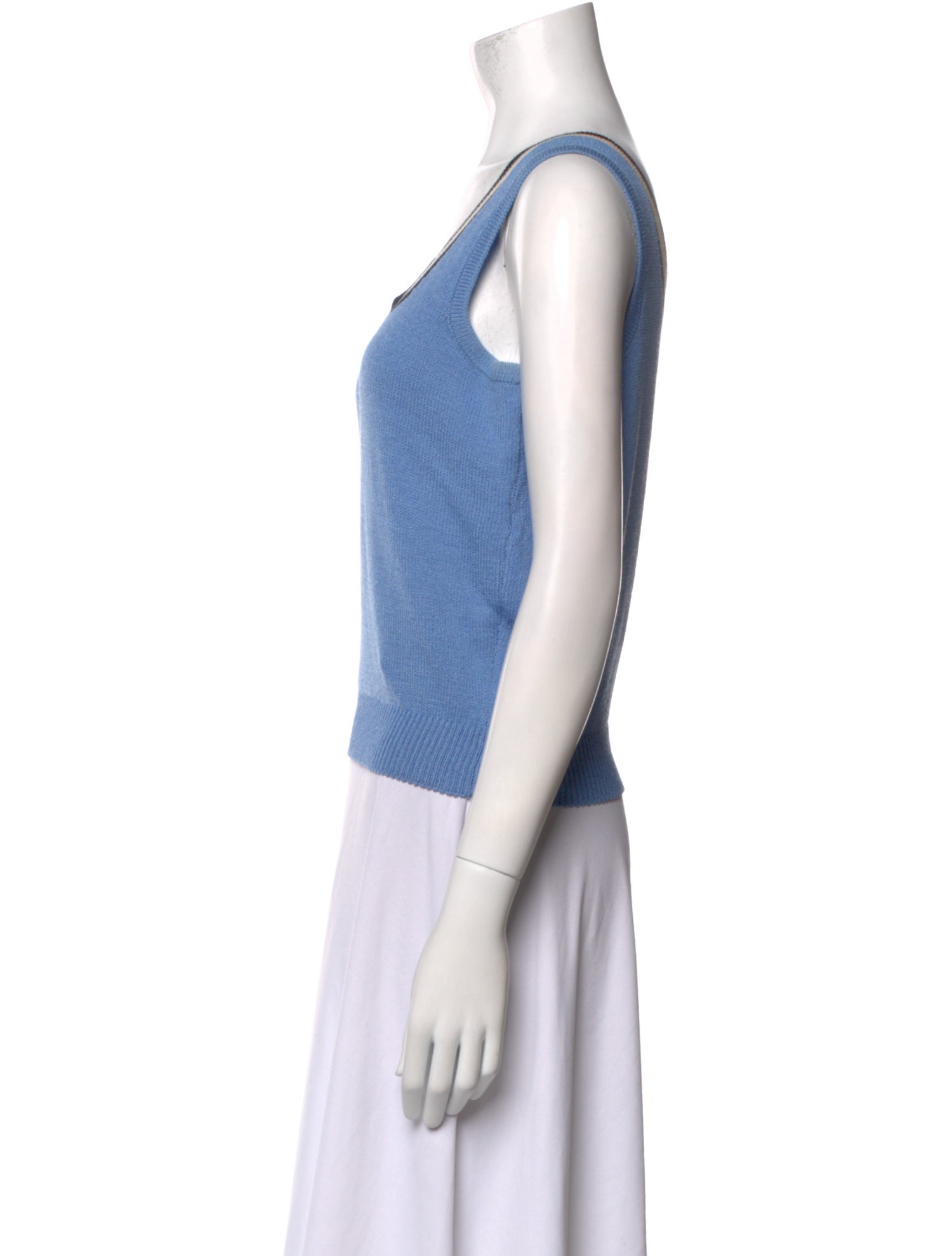 St. John Collection Scoop Neck Sleeveless Top
