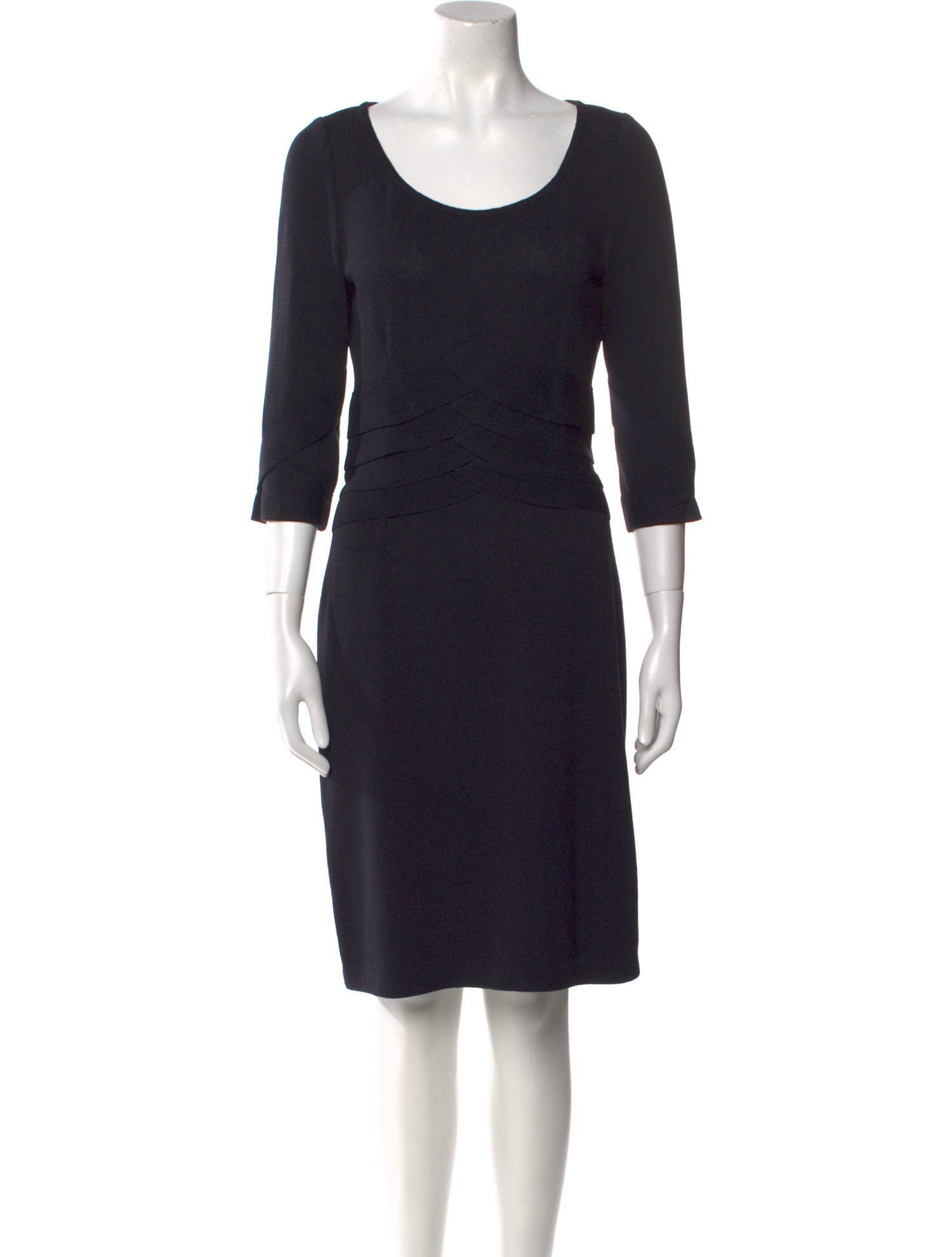 St. John Collection Scoop Neck Knee-Length Dress
