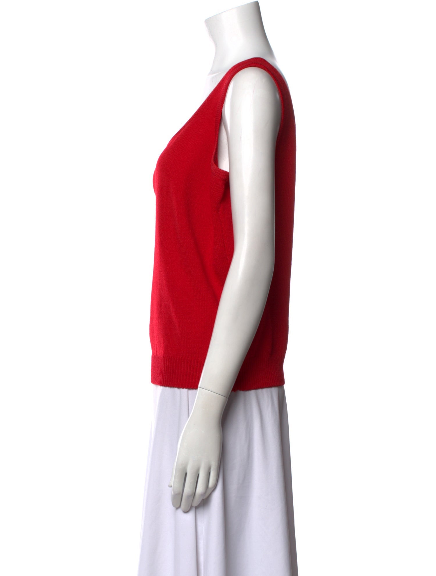 St. John Collection Scoop Neck Sleeveless Top