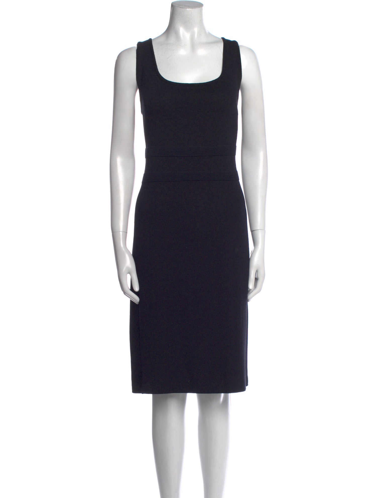 St. John Collection Scoop Neck Knee-Length Dress