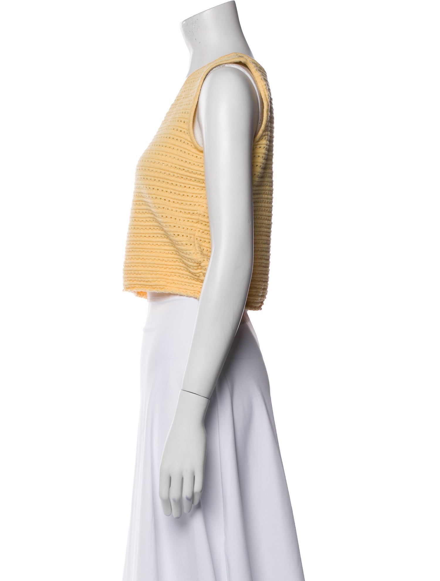 St. John Collection V-Neck Sleeveless Crop Top