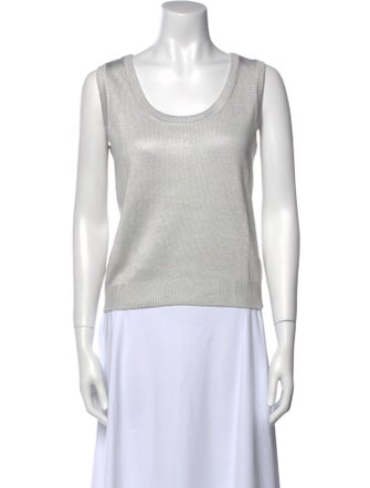 St. John Collection Scoop Neck Sleeveless Top