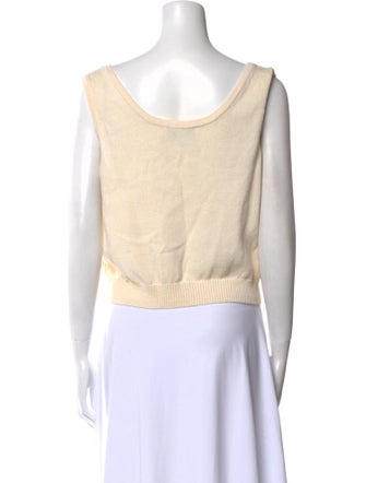 St. John Collection Scoop Neck Sleeveless Crop Top