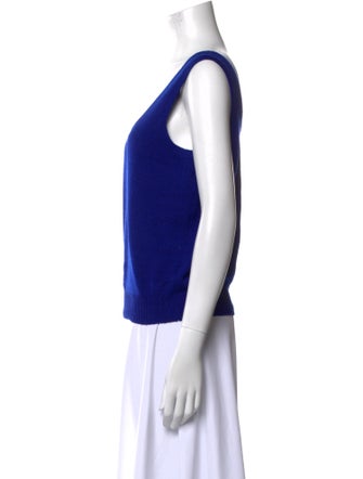 St. John Collection Wool Scoop Neck Top