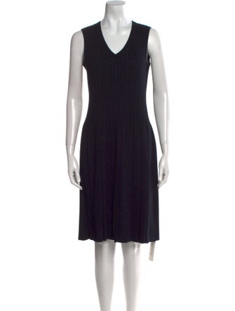 St. John Collection V-Neck Knee-Length Dress