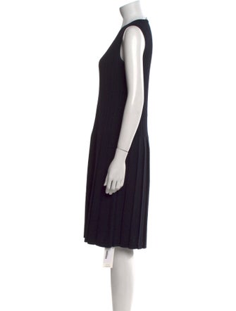 St. John Collection V-Neck Knee-Length Dress