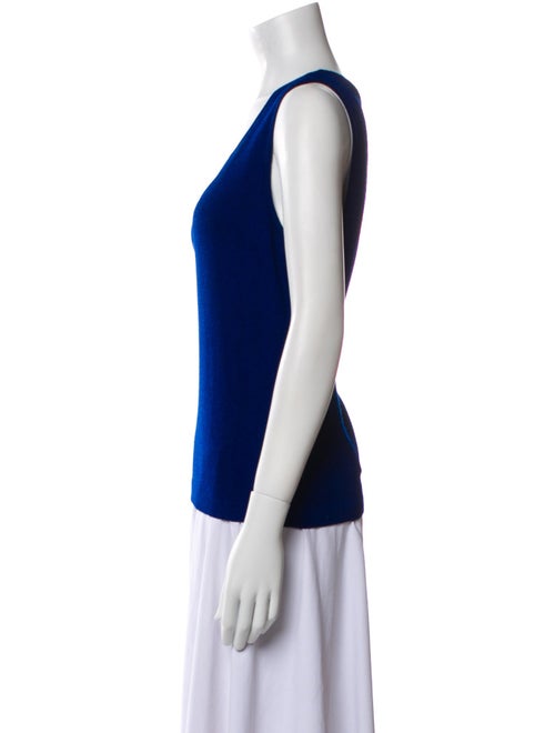 St. John Collection Wool Scoop Neck Top