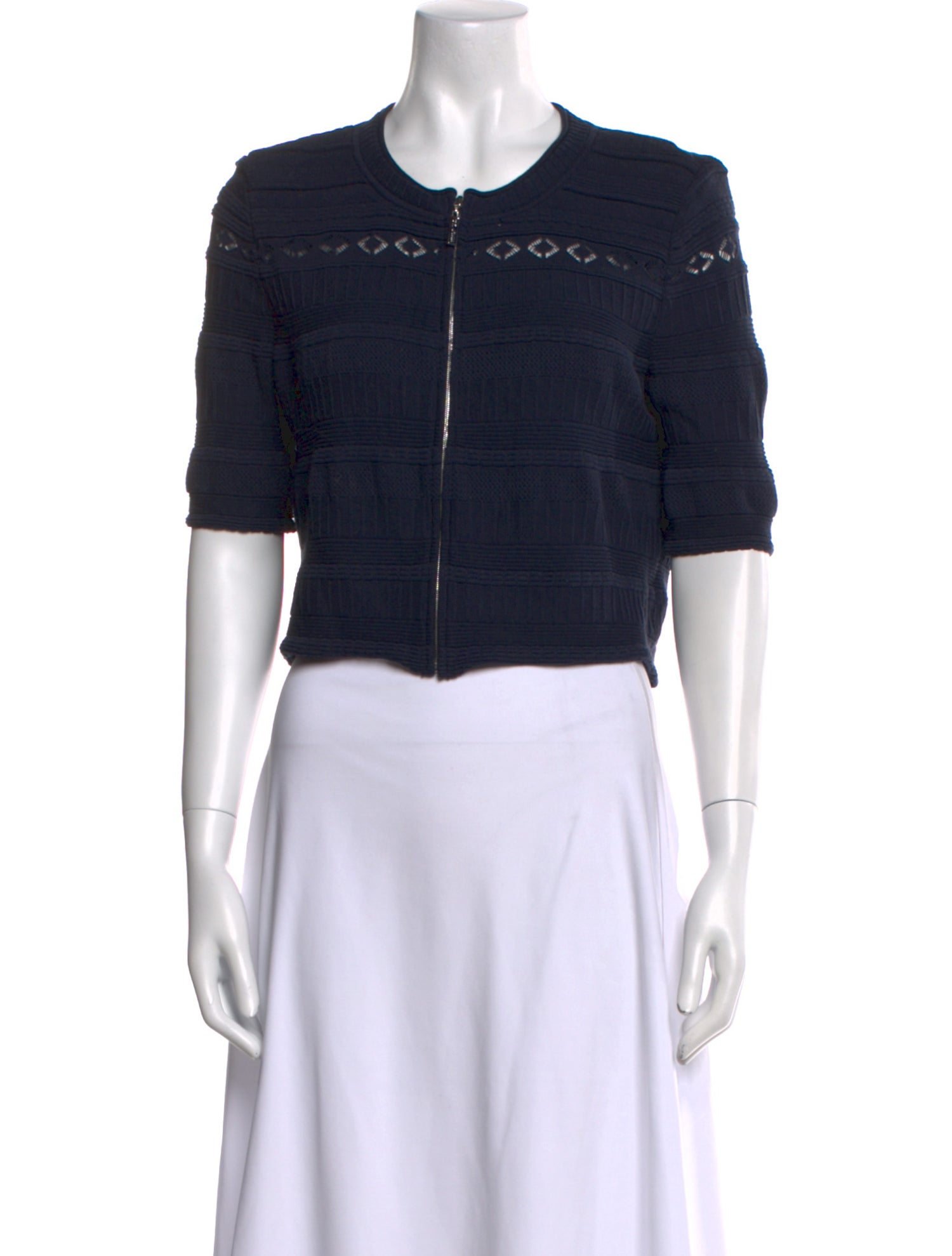 St. John Collection Crew Neck Short Sleeve Crop Top