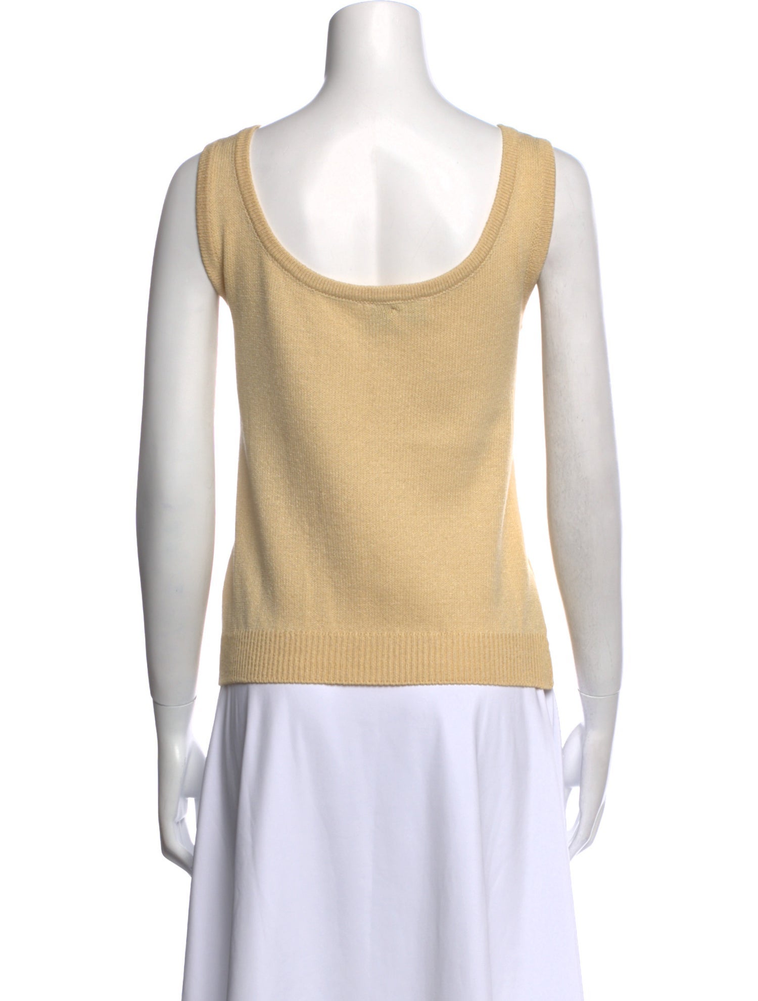 St. John Collection Scoop Neck Sleeveless Top