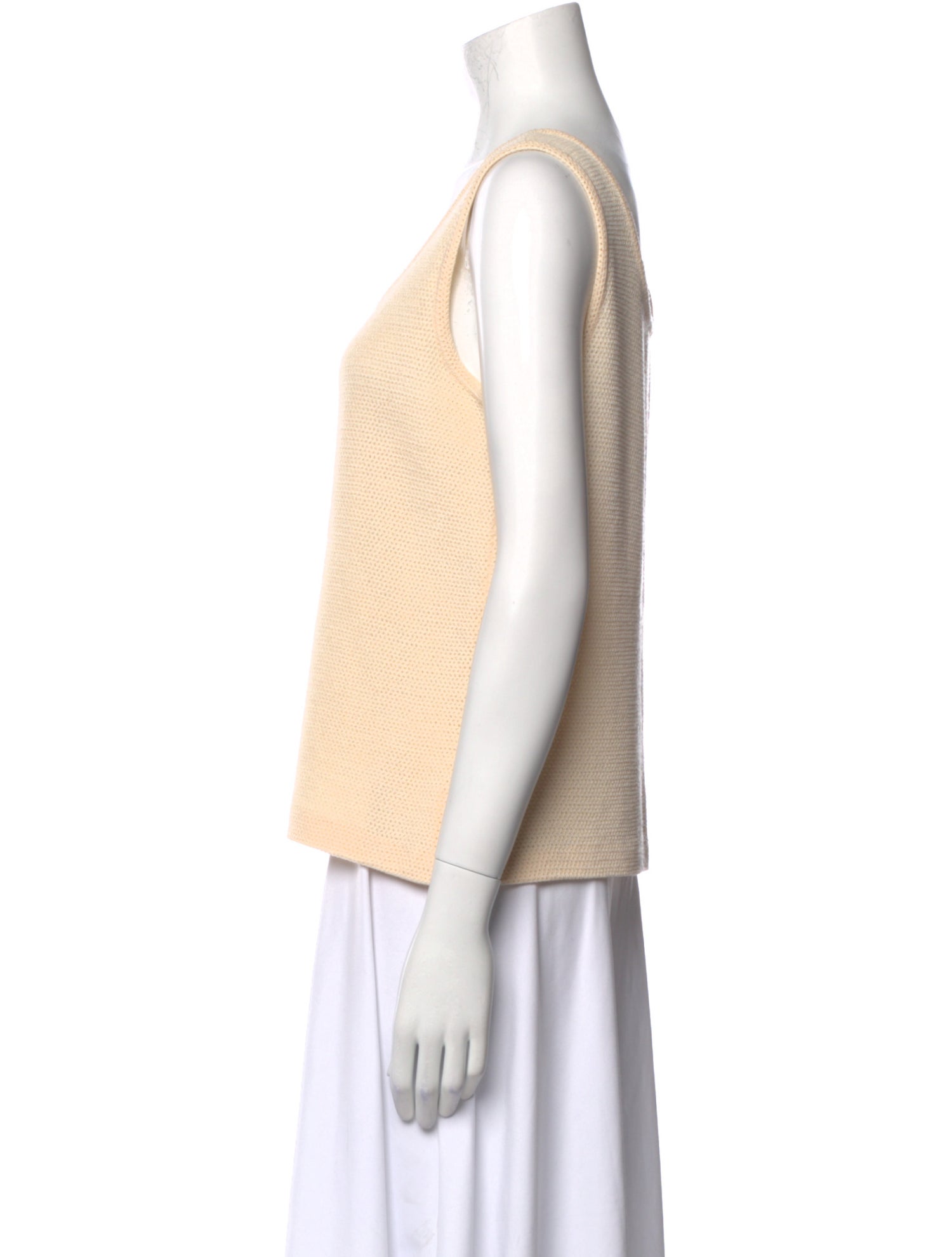 St. John Collection Scoop Neck Sleeveless Top