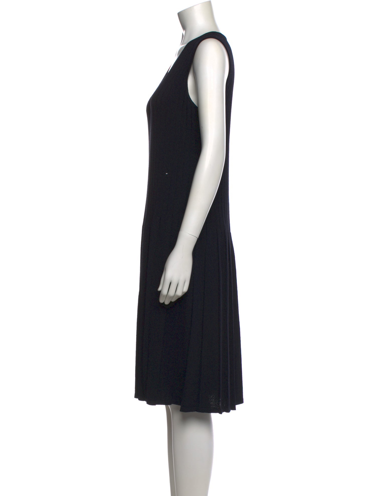 St. John Collection Vintage Knee-Length Dress