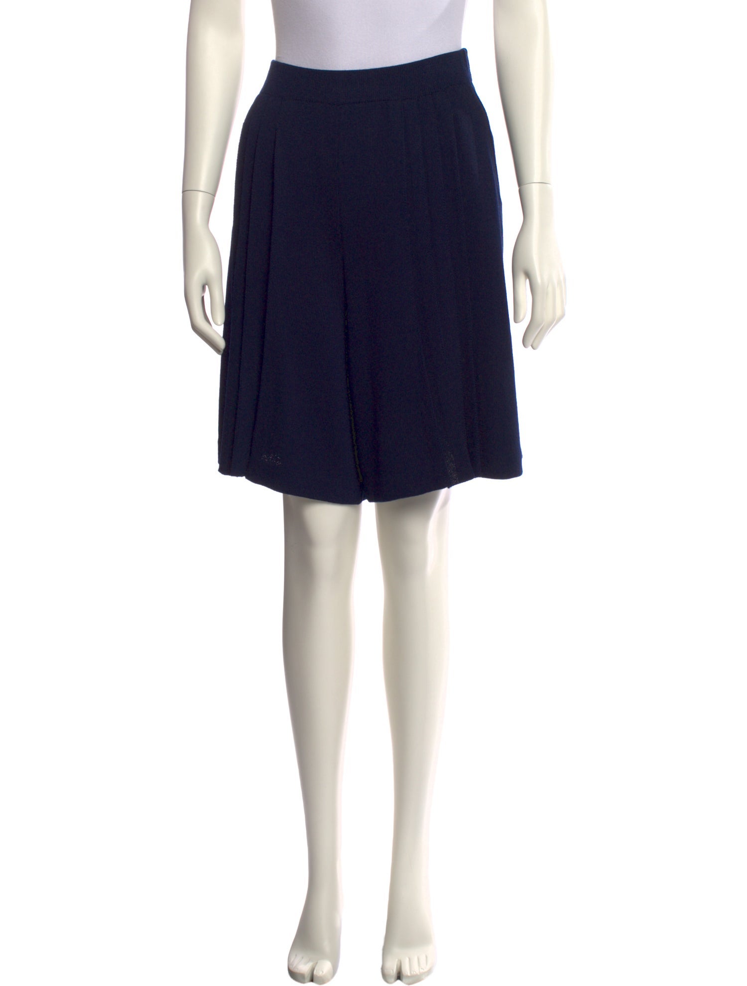 St. John Collection Wool Knee-Length Shorts