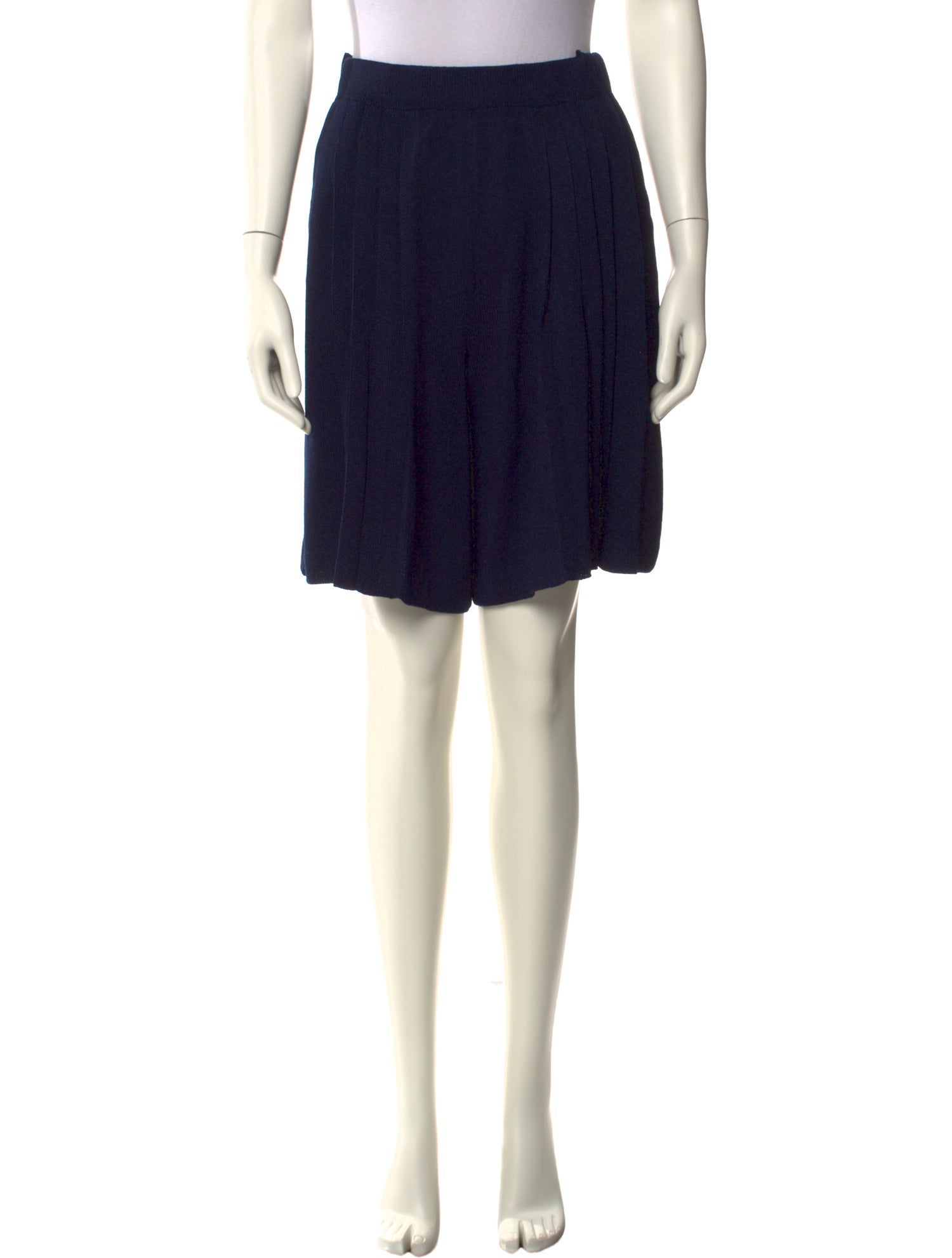 St. John Collection Wool Knee-Length Shorts