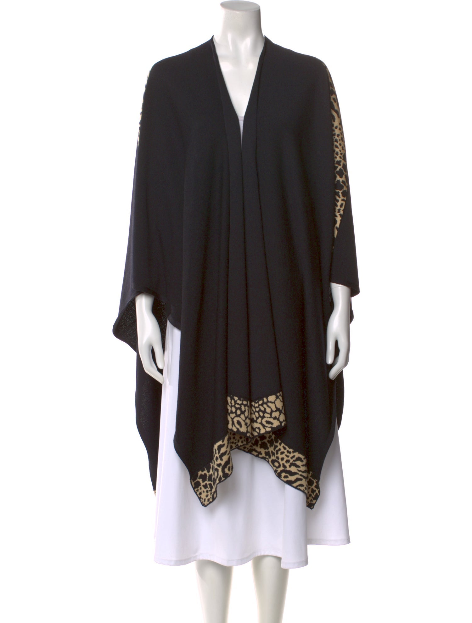 St. John Collection Graphic Print V-Neck Sweater