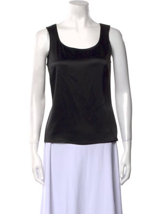 St. John Caviar Scoop Neck Sleeveless Top