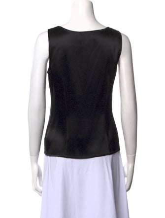 St. John Caviar Scoop Neck Sleeveless Top