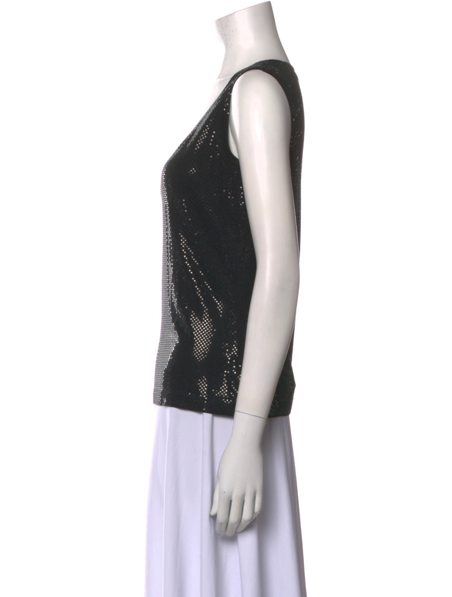 St. John Caviar Scoop Neck Sleeveless Top