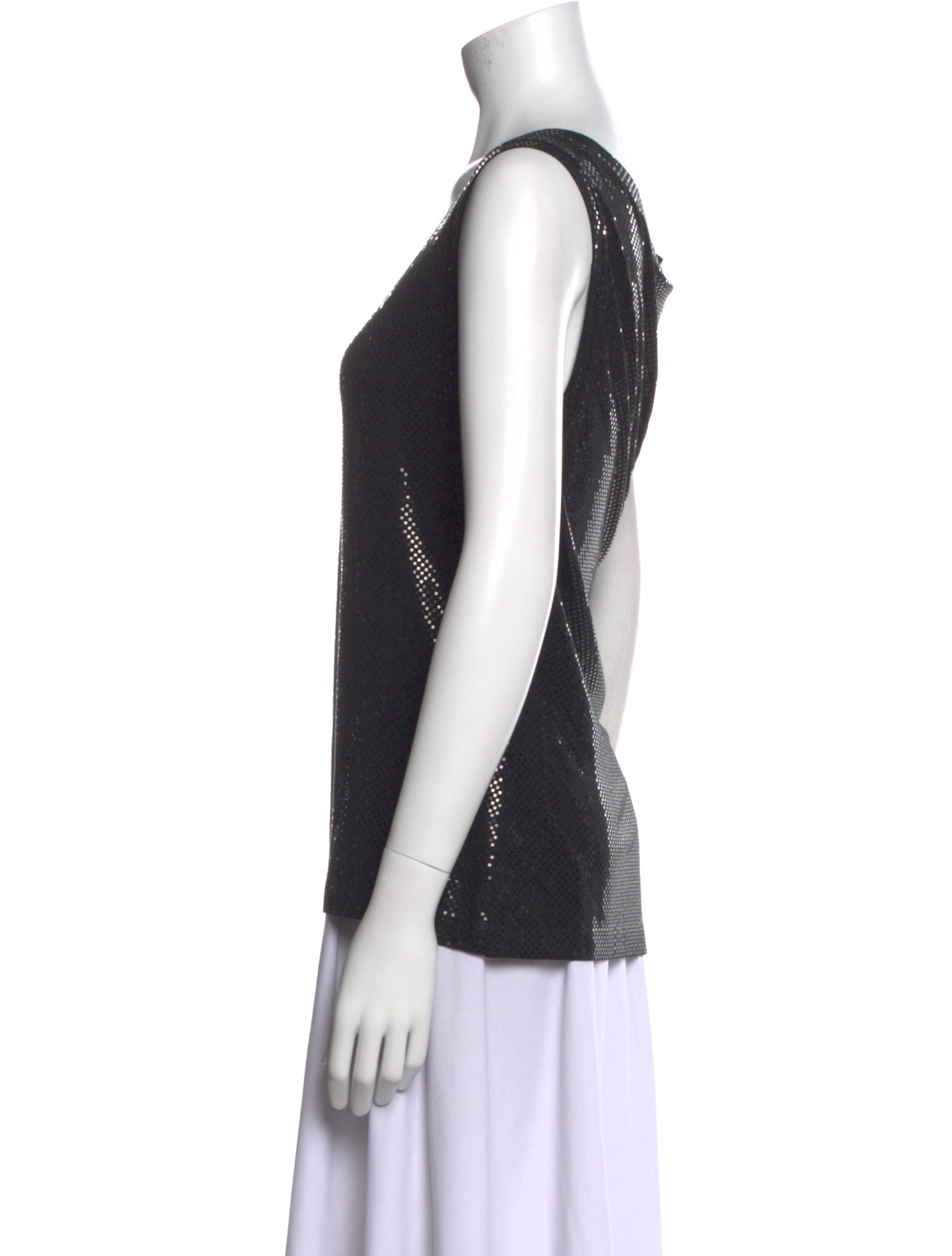 St. John Caviar Scoop Neck Sleeveless Top