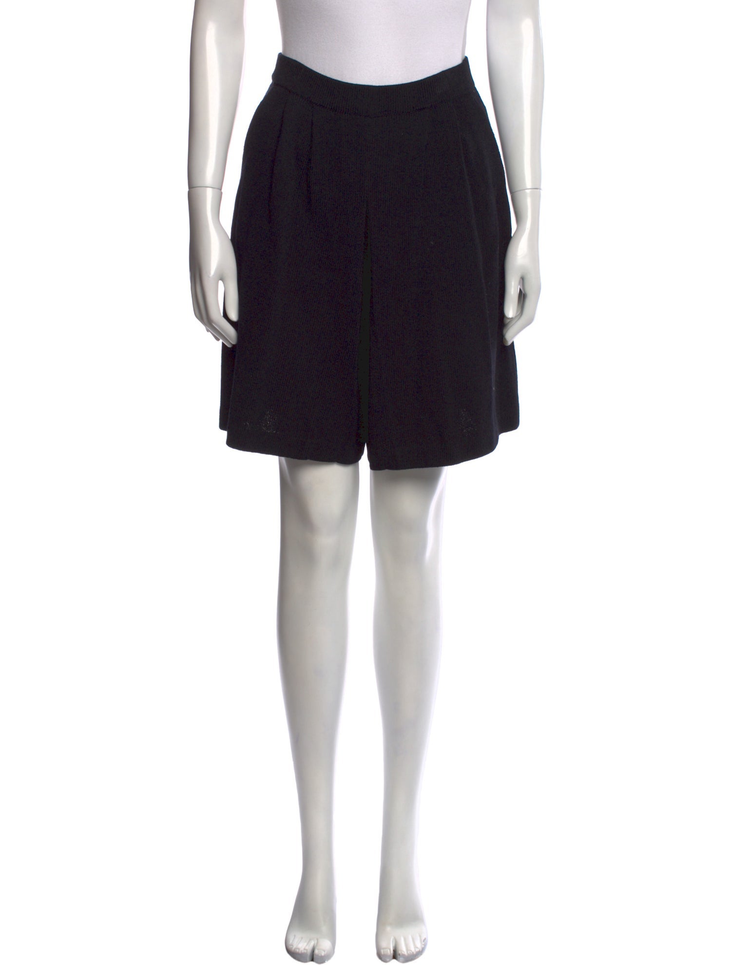 St. John Knee-Length Shorts