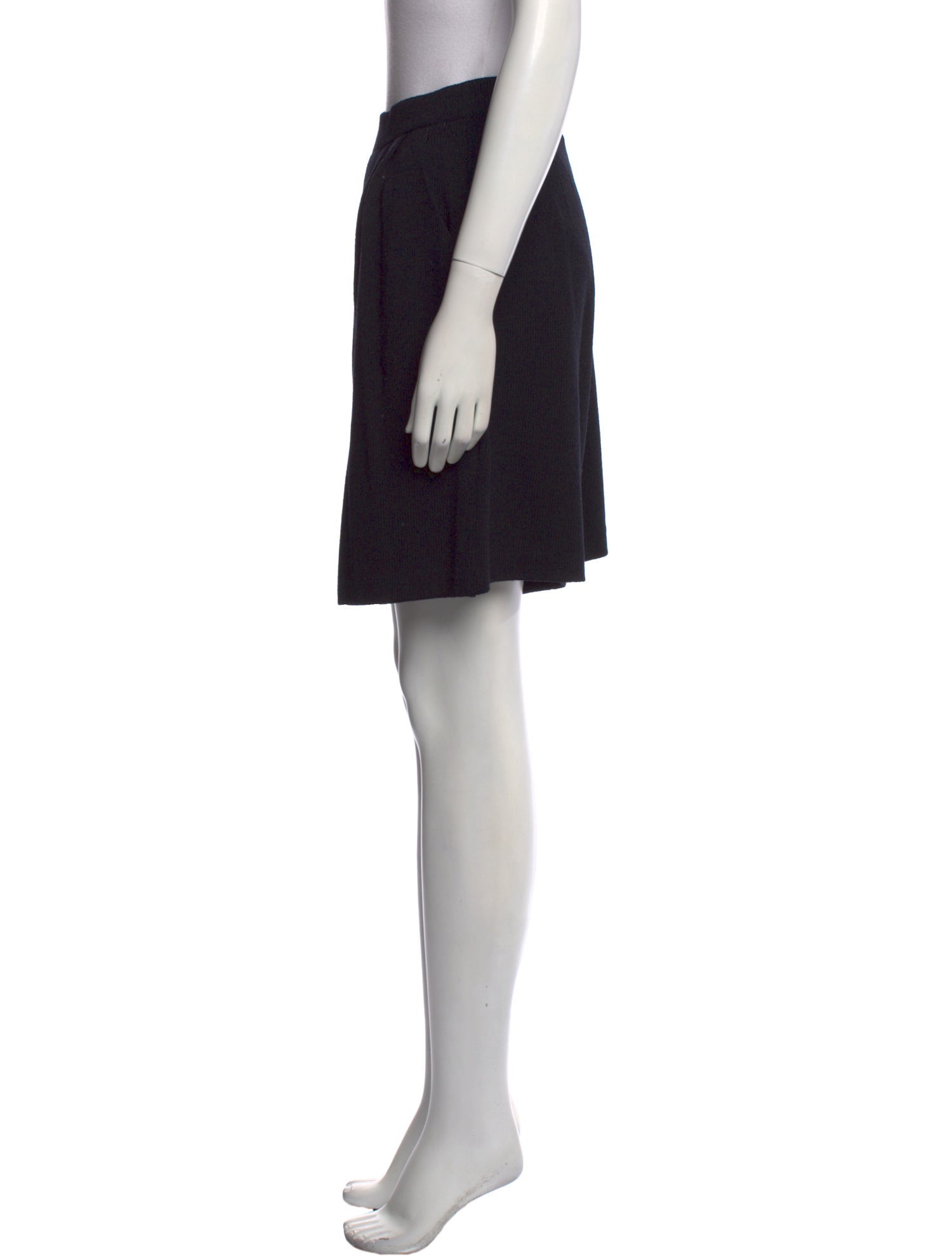 St. John Knee-Length Shorts