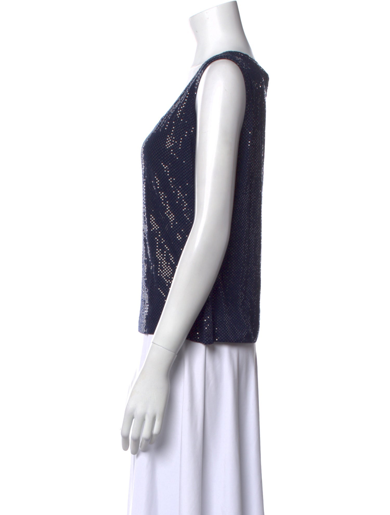 St. John Caviar Scoop Neck Sleeveless Top