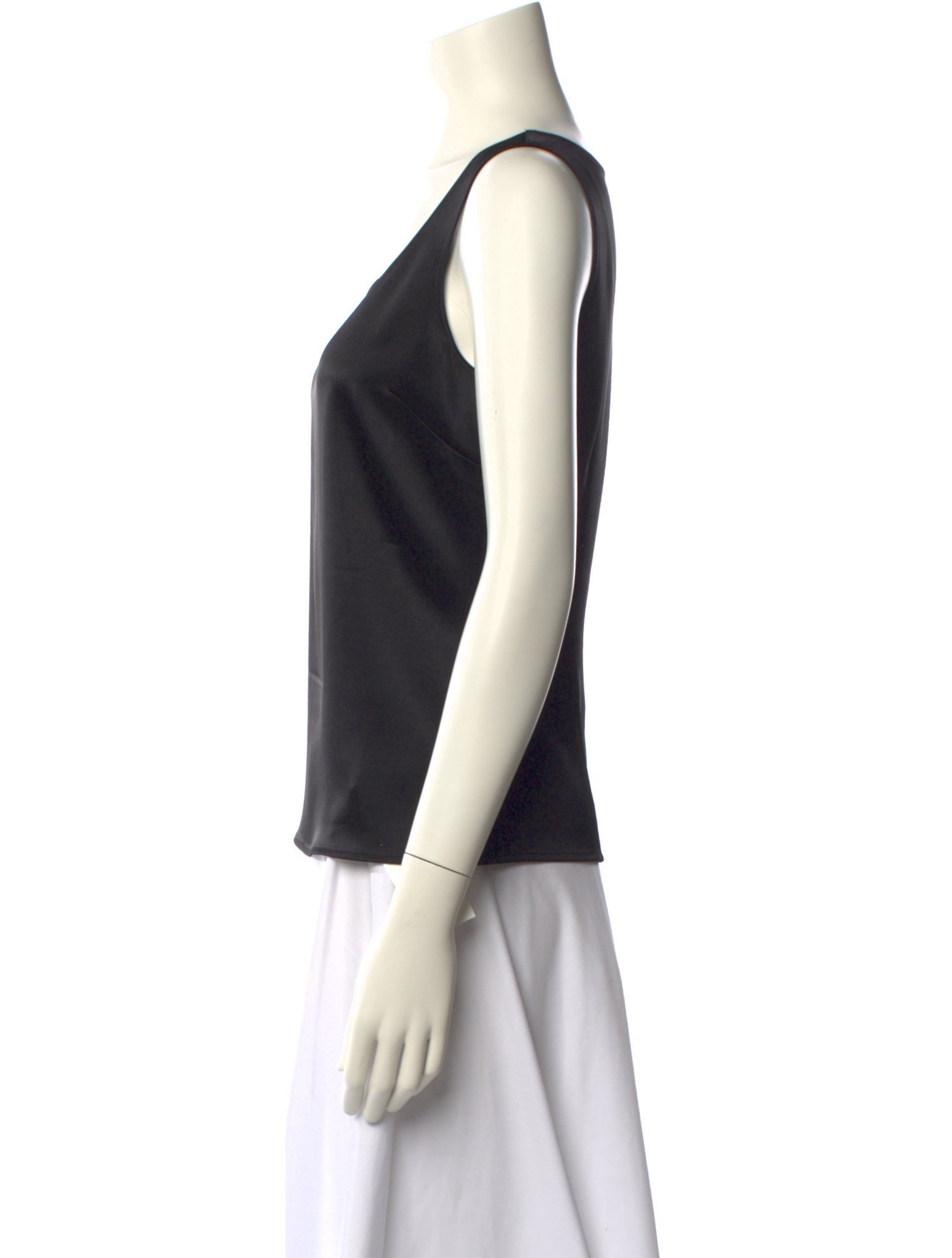 St. John Caviar Scoop Neck Sleeveless Top