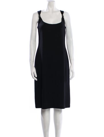 St. John Evening Dresses Scoop Neck Midi Length Dress US 6 | M