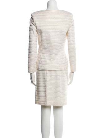 St. John Evening Tweed Pattern Sequin Embellishments Skirt Suit