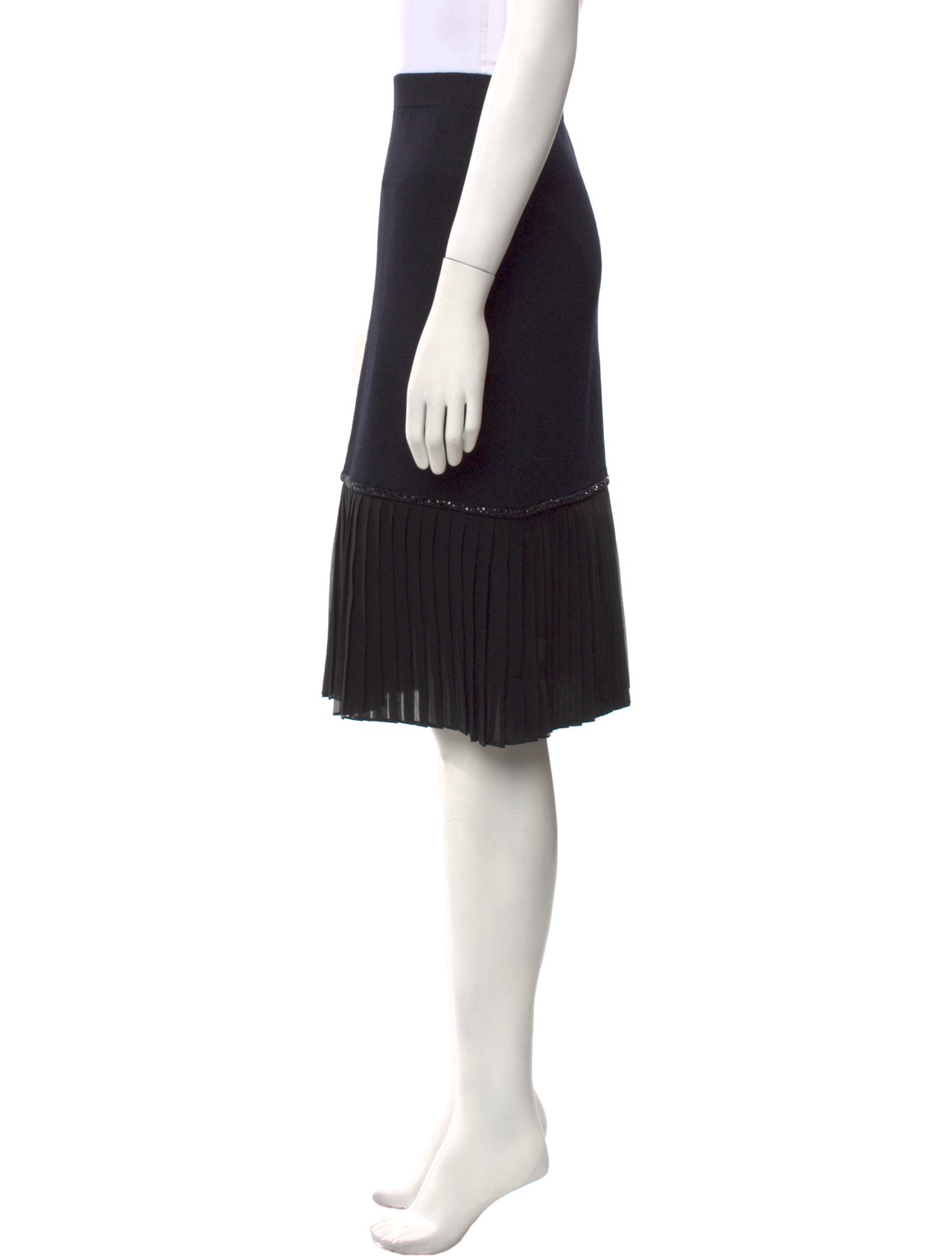 St. John Evening Sequin Embellishments Knee-Length Skirt