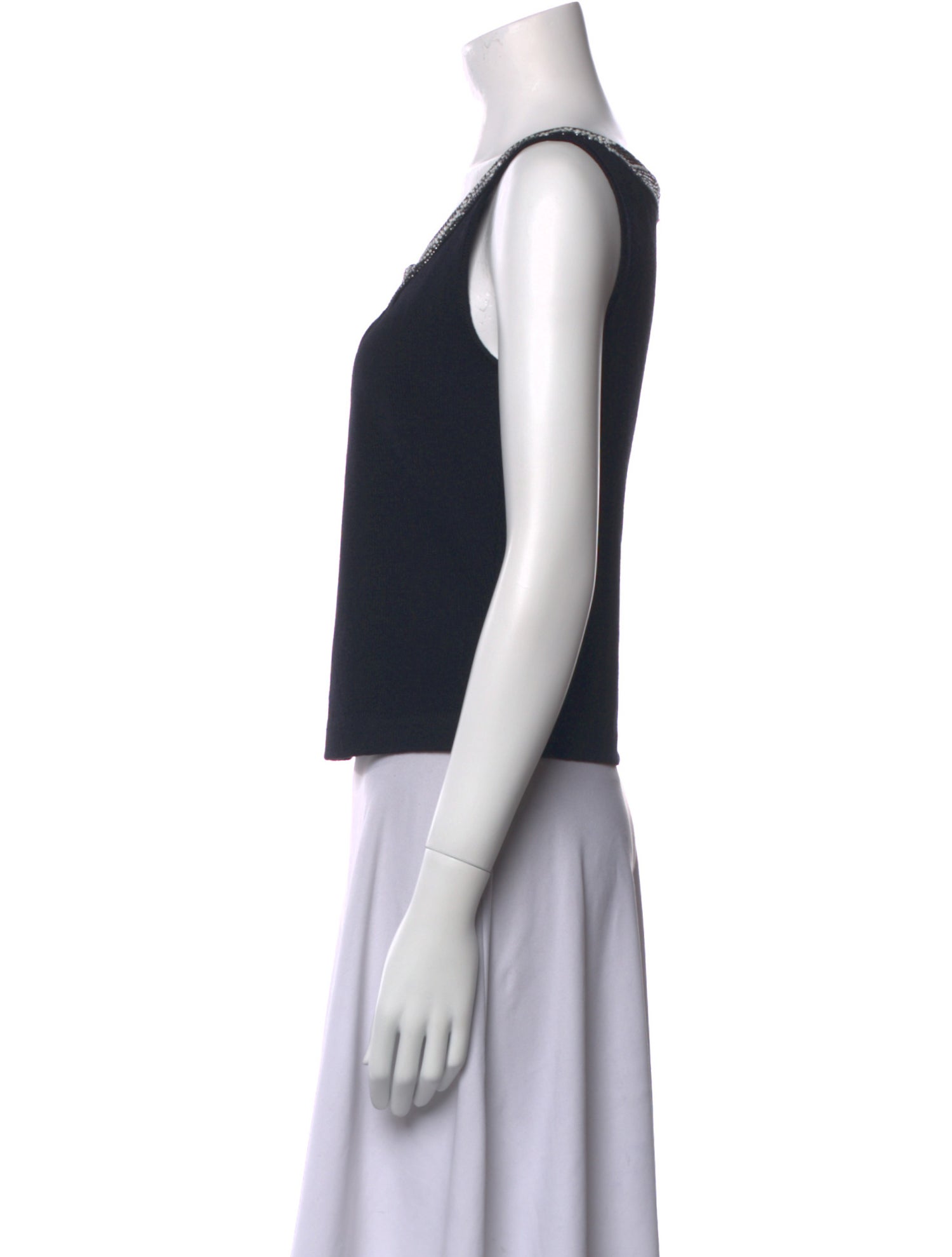 St. John Evening Scoop Neck Sleeveless Top