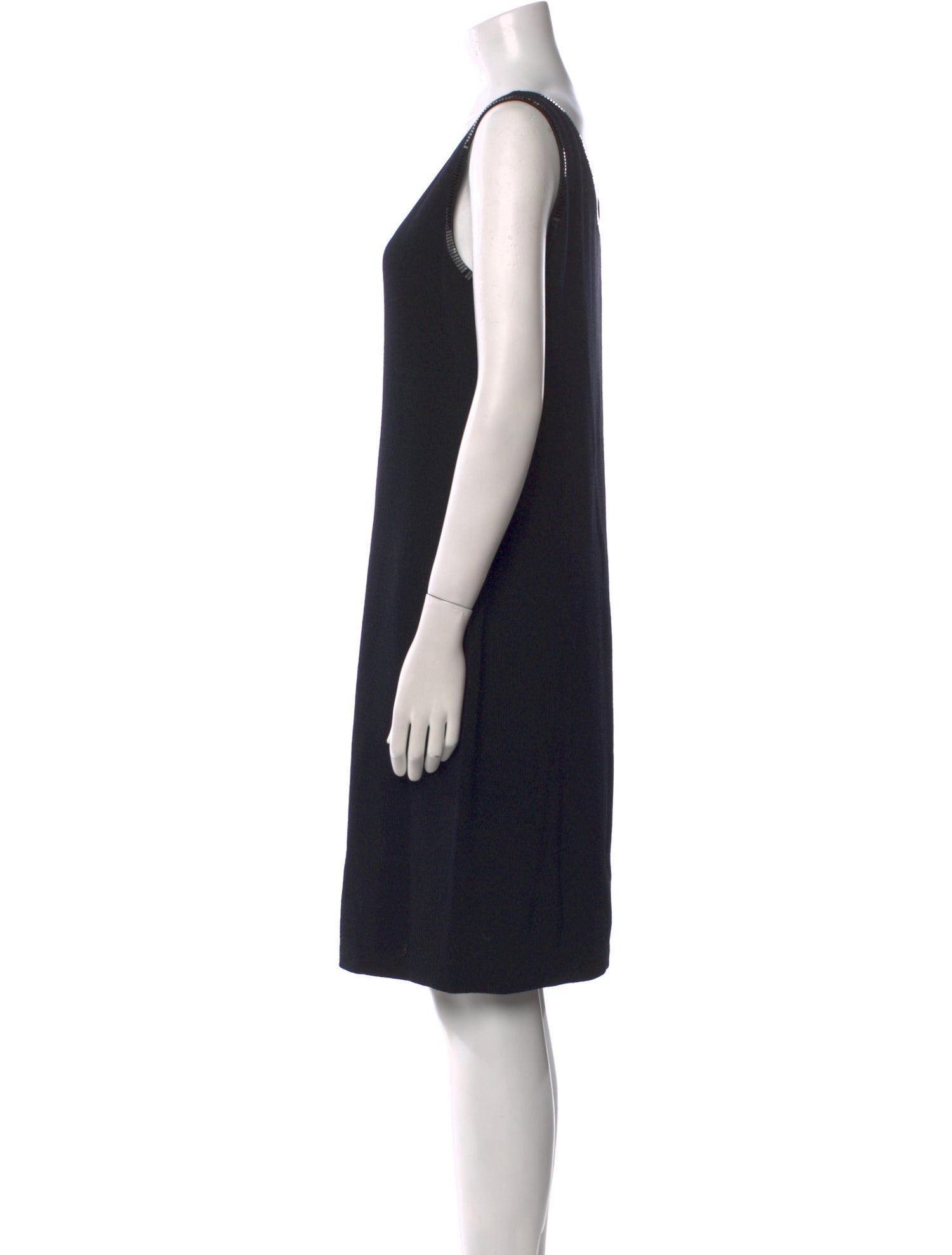 St. John Evening Scoop Neck Knee-Length Dress