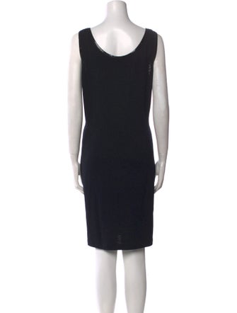 St. John Evening Scoop Neck Knee-Length Dress